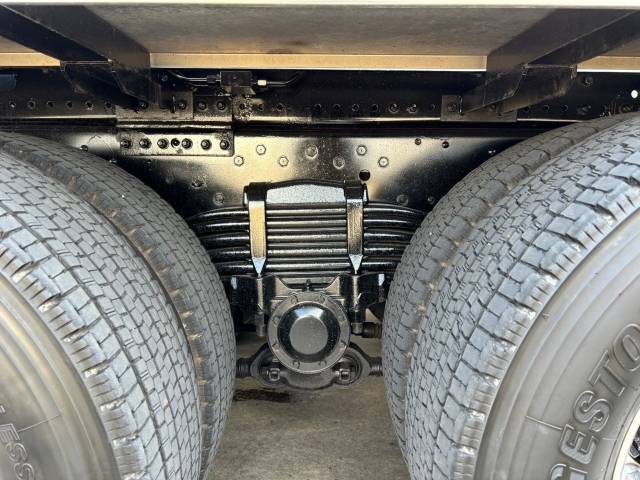 三菱ふそうスーパーグレートコンテナ専用車大型（10t）[写真32]