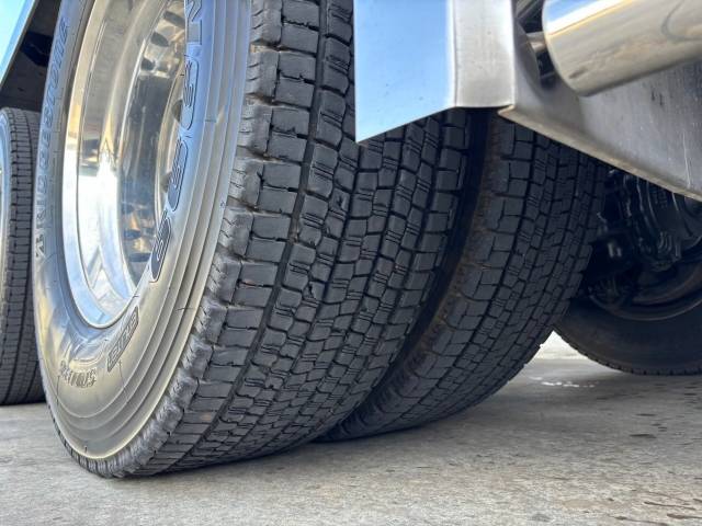 三菱ふそうスーパーグレートコンテナ専用車大型（10t）[写真34]