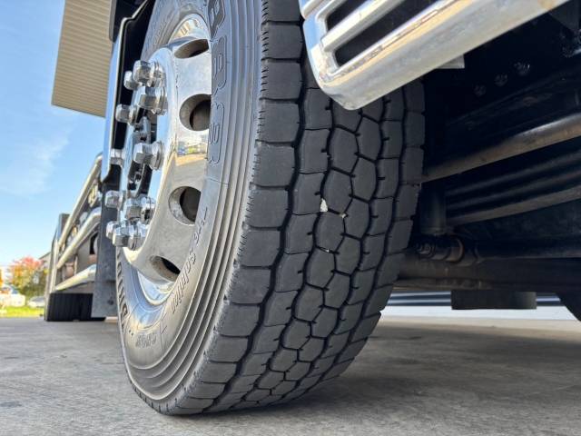 三菱ふそうスーパーグレートコンテナ専用車大型（10t）[写真35]