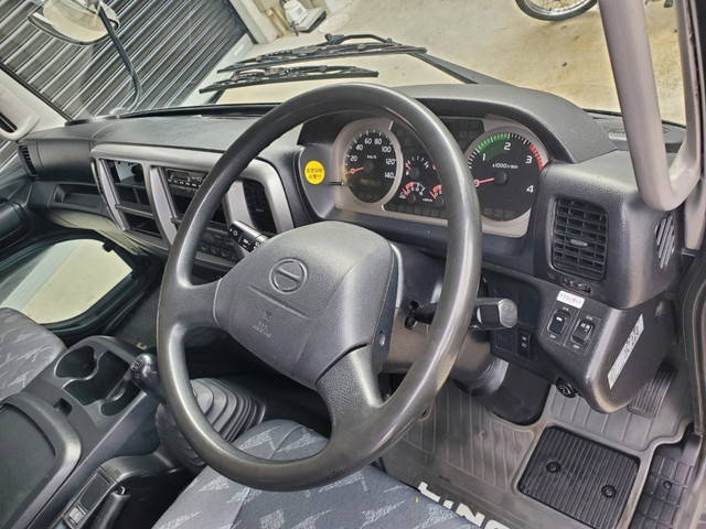 日野レンジャーコンテナ専用車増トン（6t・8t）[写真11]