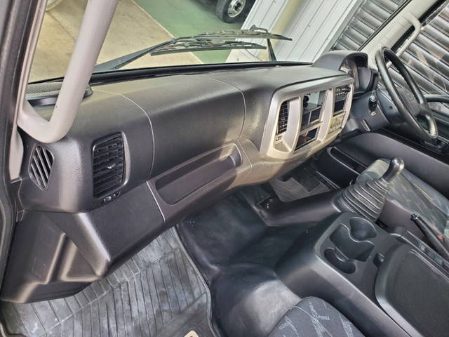 日野レンジャーコンテナ専用車増トン（6t・8t）[写真12]