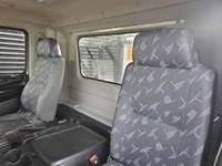 日野レンジャーコンテナ専用車増トン（6t・8t）[写真13]