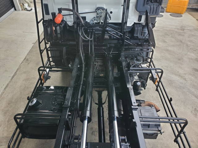 日野レンジャーコンテナ専用車増トン（6t・8t）[写真17]