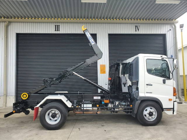 日野レンジャーコンテナ専用車増トン（6t・8t）[写真05]