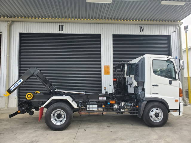 日野レンジャーコンテナ専用車増トン（6t・8t）[写真08]