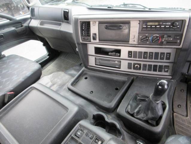 日野プロフィアミキサー車（コンクリートミキサー）大型（10t）[写真11]