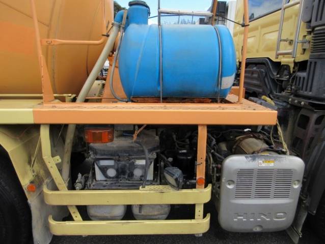 日野プロフィアミキサー車（コンクリートミキサー）大型（10t）[写真28]