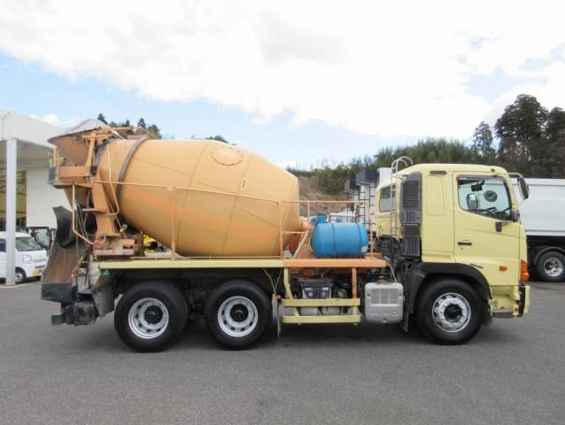 日野プロフィアミキサー車（コンクリートミキサー）大型（10t）[写真05]