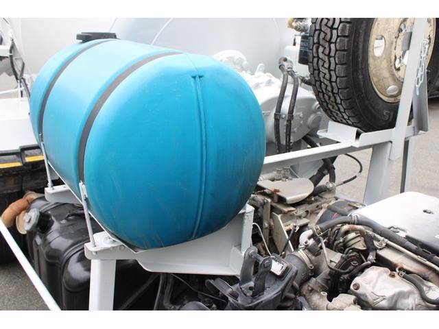 いすゞエルフミキサー車（コンクリートミキサー）小型（2t・3t）[写真20]