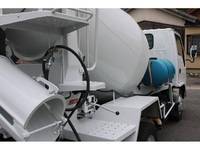 いすゞエルフミキサー車（コンクリートミキサー）小型（2t・3t）[写真27]