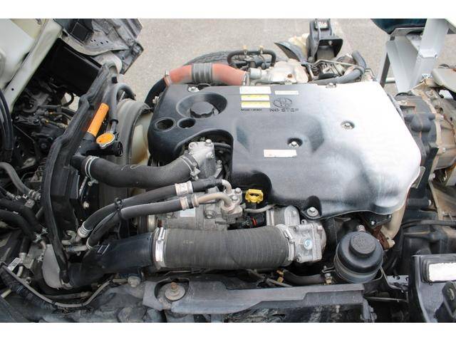 いすゞエルフミキサー車（コンクリートミキサー）小型（2t・3t）[写真33]