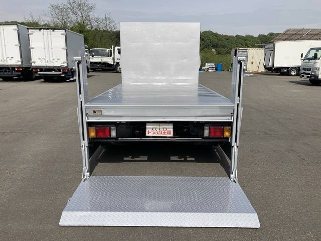 いすゞエルフアルミブロック小型（2t・3t）[写真10]