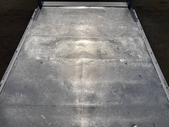 いすゞエルフアルミブロック小型（2t・3t）[写真13]