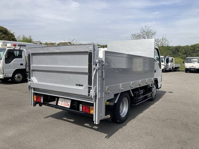 いすゞエルフアルミブロック小型（2t・3t）[写真02]