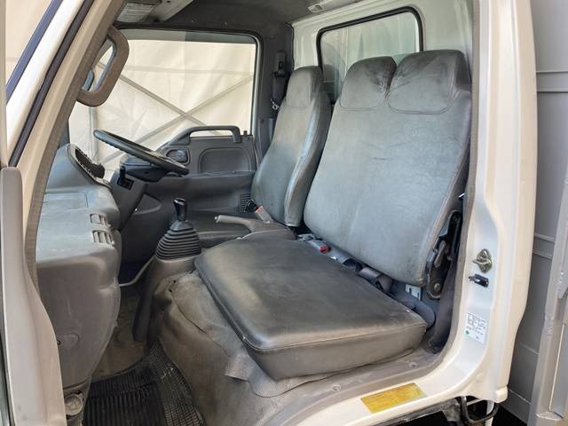 いすゞエルフアルミブロック小型（2t・3t）[写真31]