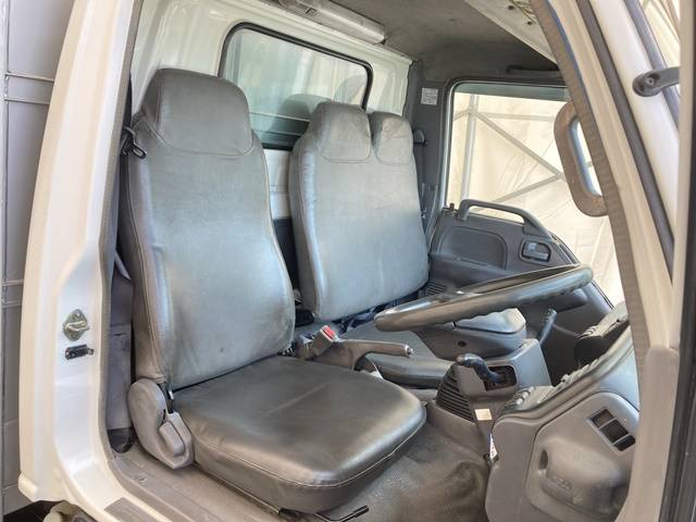 いすゞエルフアルミブロック小型（2t・3t）[写真33]