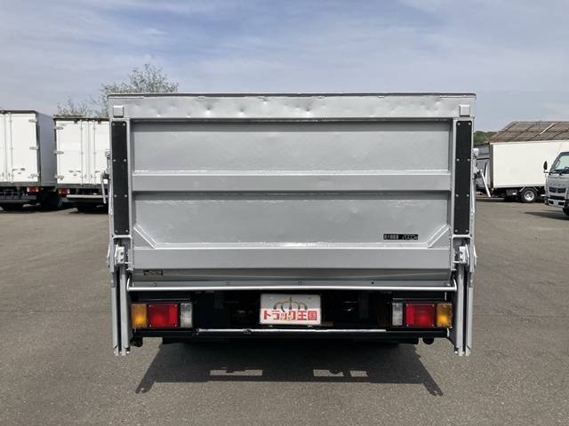 いすゞエルフアルミブロック小型（2t・3t）[写真09]