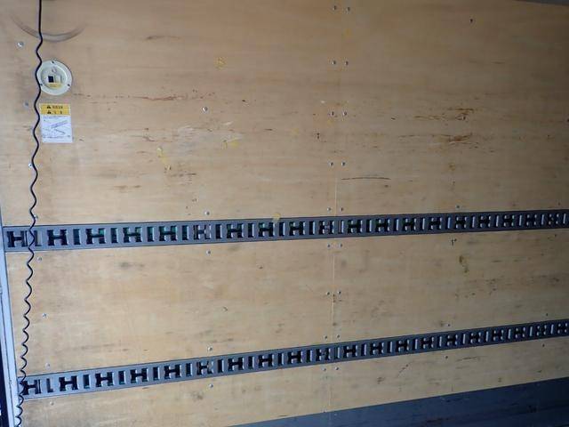 トヨタトヨエースアルミバン小型（2t・3t）[写真10]