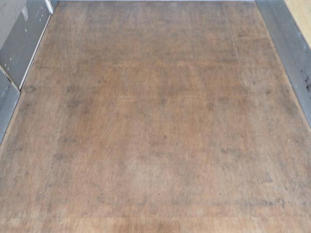 トヨタトヨエースアルミバン小型（2t・3t）[写真12]