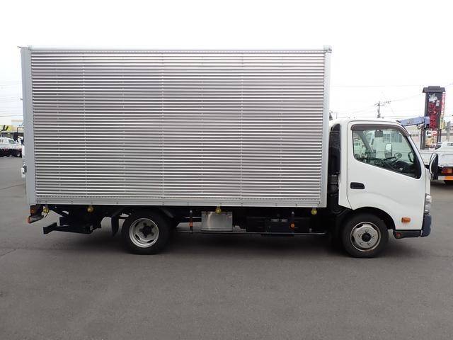 トヨタトヨエースアルミバン小型（2t・3t）[写真05]