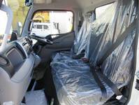 三菱ふそうキャンターアルミバン小型（2t・3t）[写真16]