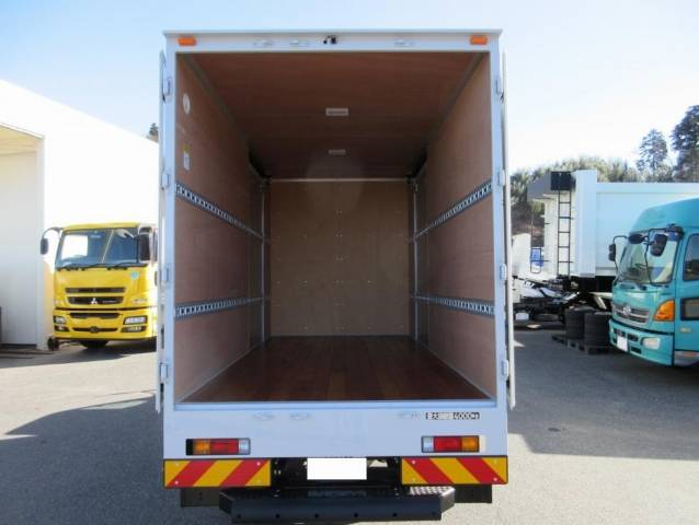 三菱ふそうキャンターアルミバン小型（2t・3t）[写真24]