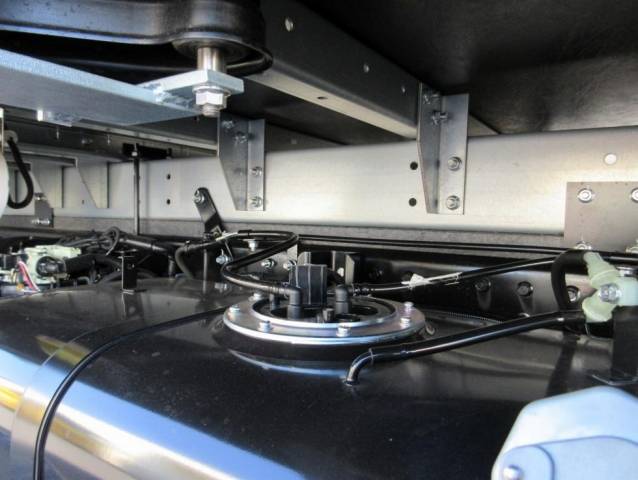 三菱ふそうキャンターアルミバン小型（2t・3t）[写真35]