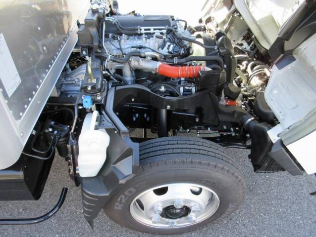 三菱ふそうキャンターアルミバン小型（2t・3t）[写真40]