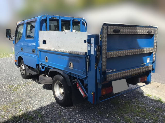 トヨタトヨエースダブルキャブ（Wキャブ）小型（2t・3t）[写真04]