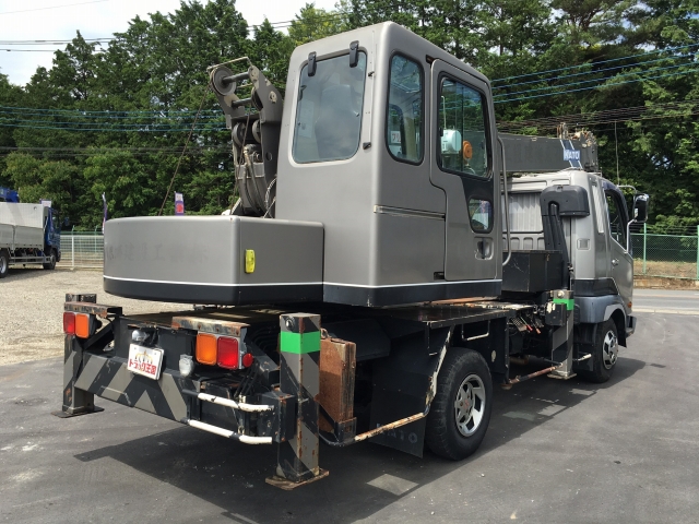三菱ふそうファイタートラッククレーン中型（4t）[写真02]