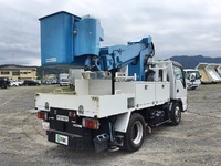 いすゞエルフ高所作業車小型（2t・3t）[写真02]