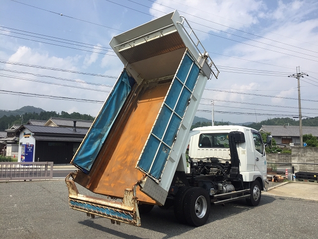 三菱ふそうファイターダンプ中型（4t）[写真02]