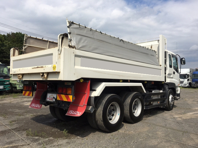 いすゞギガダンプ大型（10t）[写真02]