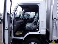 三菱ふそうキャンターアルミウイング小型（2t・3t）[写真15]