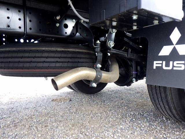 三菱ふそうキャンターアルミウイング小型（2t・3t）[写真34]