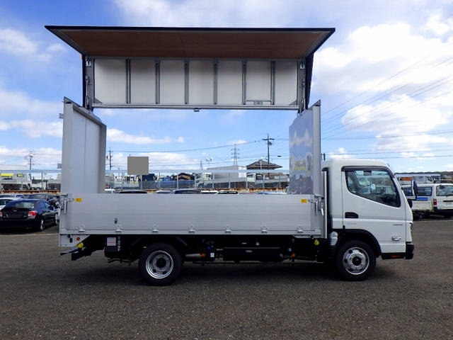 三菱ふそうキャンターアルミウイング小型（2t・3t）[写真04]