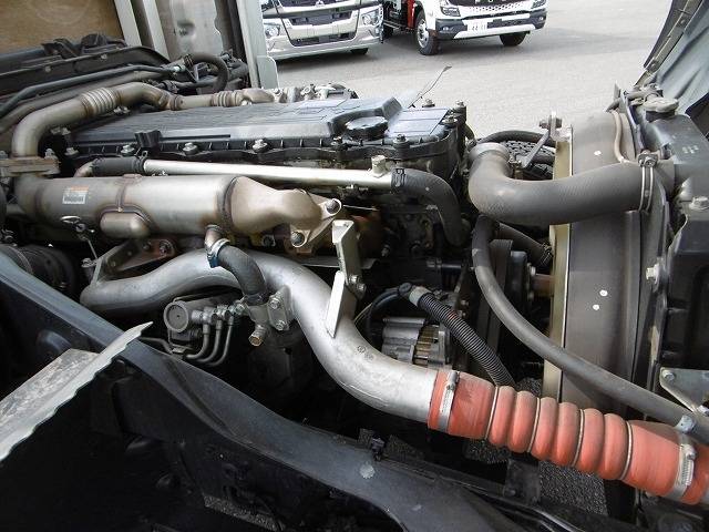 三菱ふそうファイター平ボディ増トン（6t・8t）[写真19]