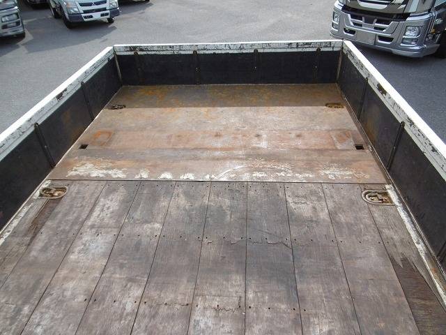 三菱ふそうファイター平ボディ増トン（6t・8t）[写真23]