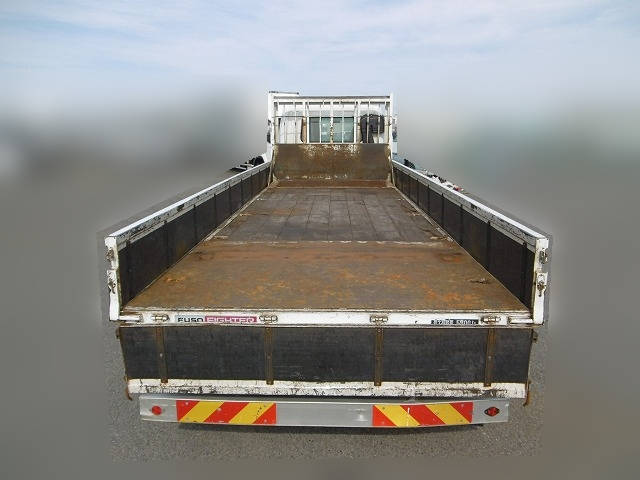 三菱ふそうファイター平ボディ増トン（6t・8t）[写真03]