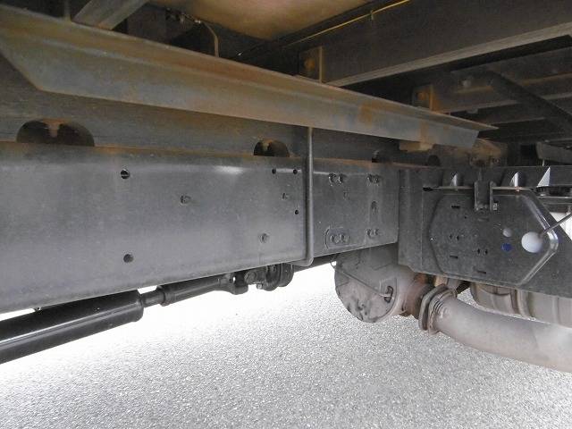 三菱ふそうファイター平ボディ増トン（6t・8t）[写真08]