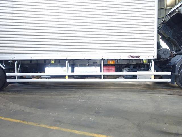 いすゞフォワードアルミバン中型（4t）[写真12]