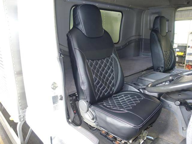 いすゞフォワードアルミバン中型（4t）[写真21]