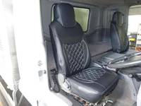 いすゞフォワードアルミバン中型（4t）[写真21]