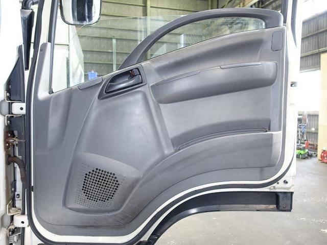 いすゞフォワードアルミバン中型（4t）[写真26]