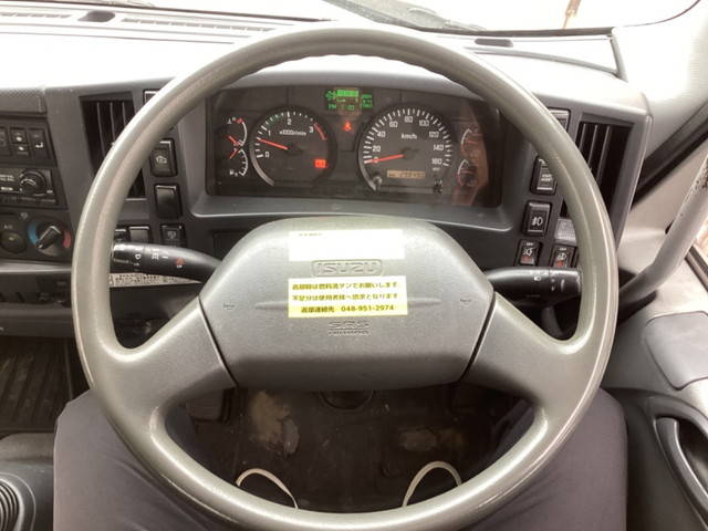 いすゞフォワード冷凍車（冷蔵車）中型（4t）[写真28]