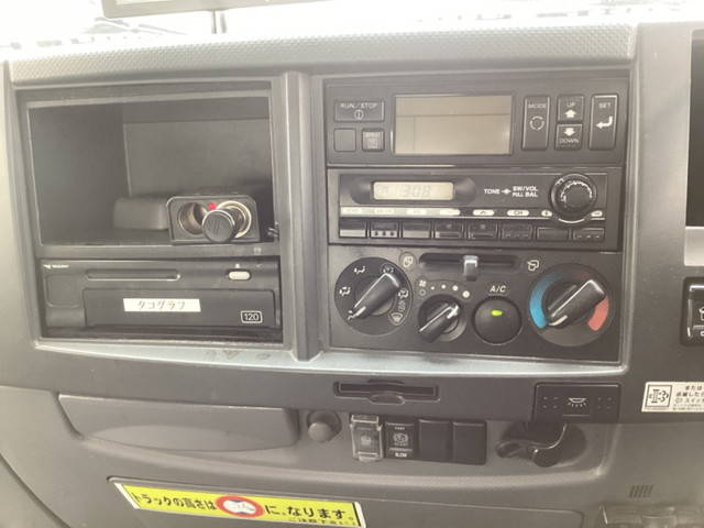 いすゞフォワード冷凍車（冷蔵車）中型（4t）[写真33]