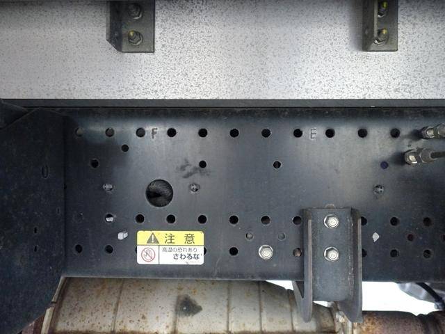 いすゞフォワードアルミウイング中型（4t）[写真19]