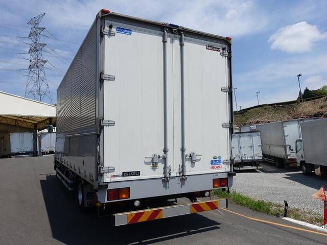 いすゞフォワードアルミウイング中型（4t）[写真02]