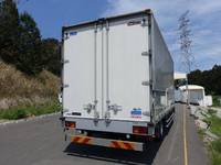 いすゞフォワードアルミウイング中型（4t）[写真04]