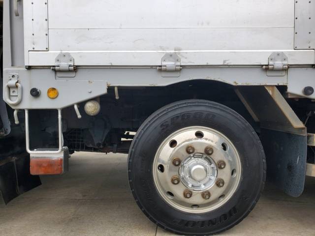 いすゞギガアルミブロック大型（10t）[写真16]